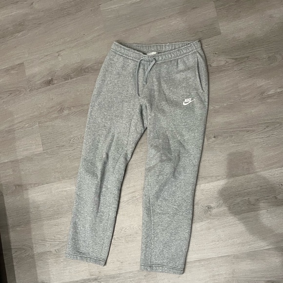 Nike Pants - Nike Straight Leg Sweatpants Size Medium